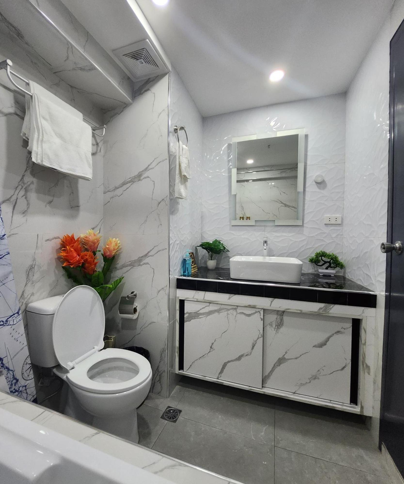 Condo Azur Suites B207 Near Airport, Netflix, Stylish, Cozy With Swimming Pool Lapu-Lapu City Exterior photo